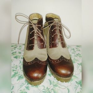 Sperry Top-Sider Emory 8.5M lace up heel bootie